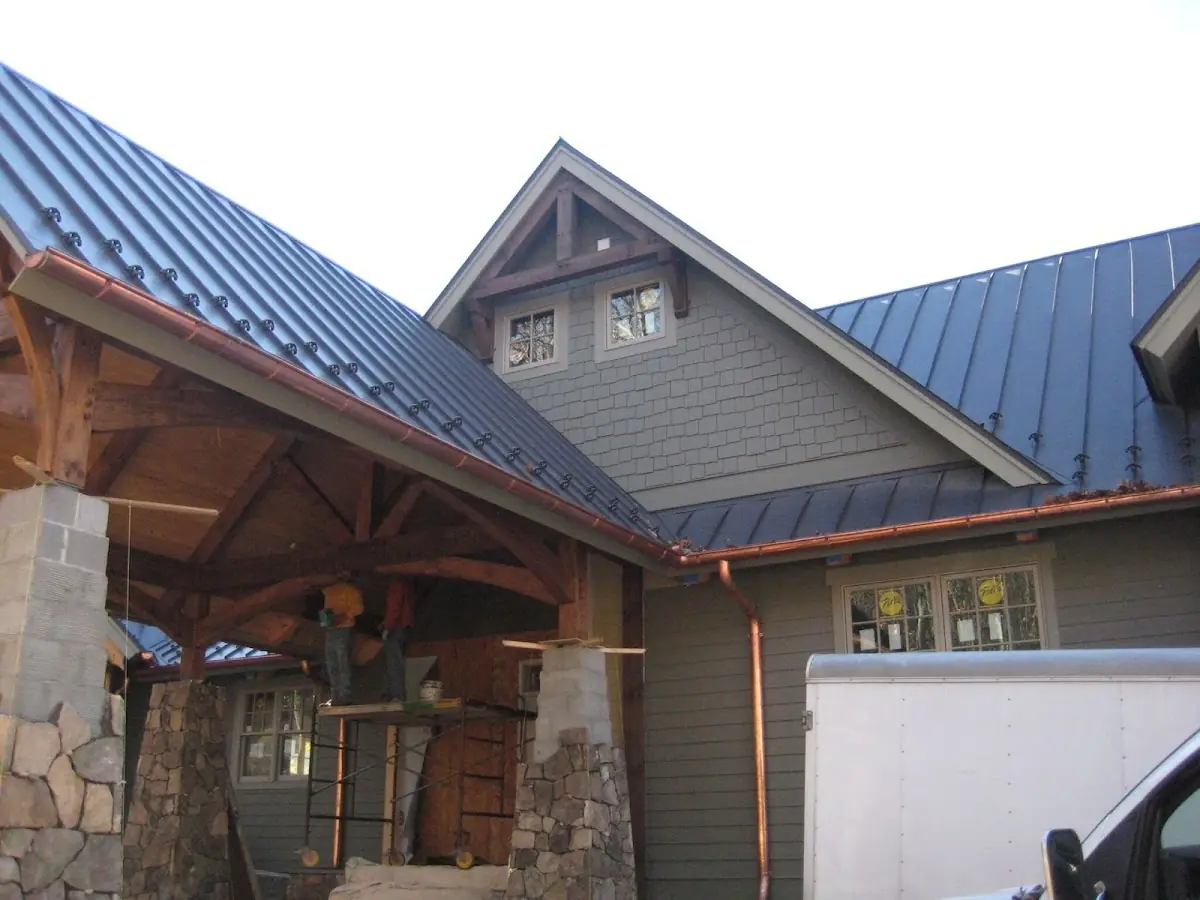 Craftsman Roofing team delivering quality roofing work in Ednaville